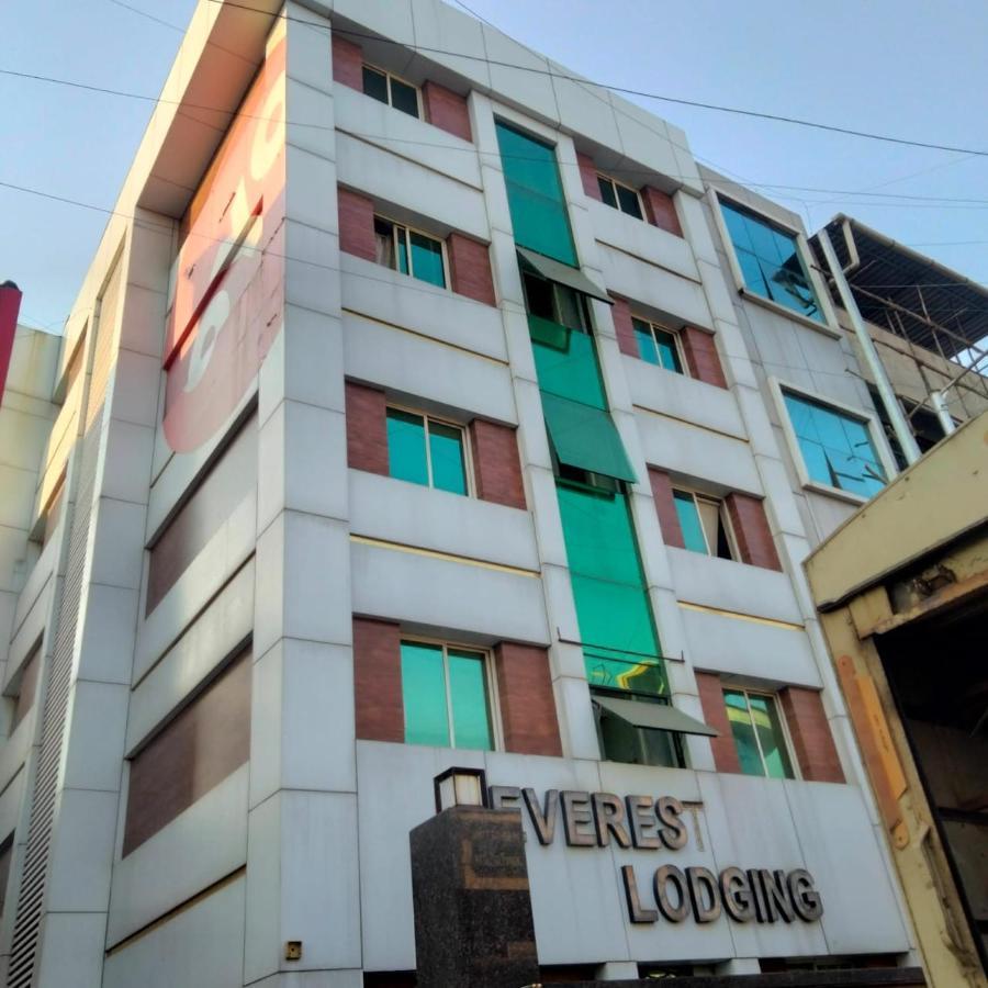 Hotel Everest Lodging Navi Mumbai Exterior foto