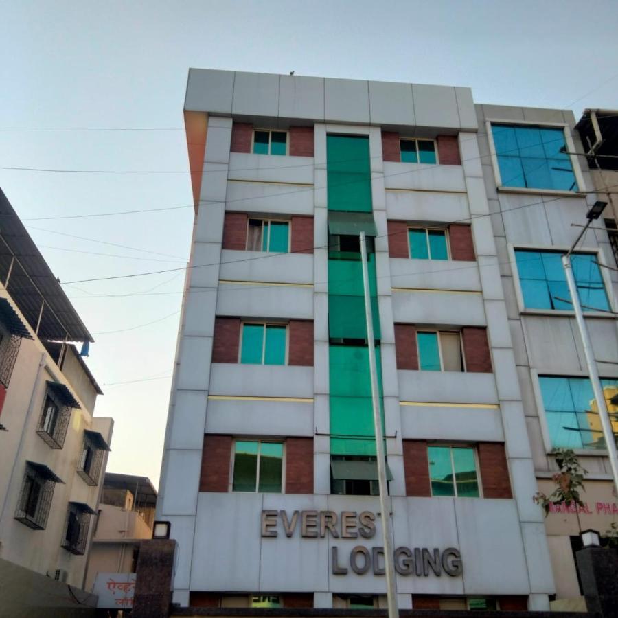 Hotel Everest Lodging Navi Mumbai Exterior foto