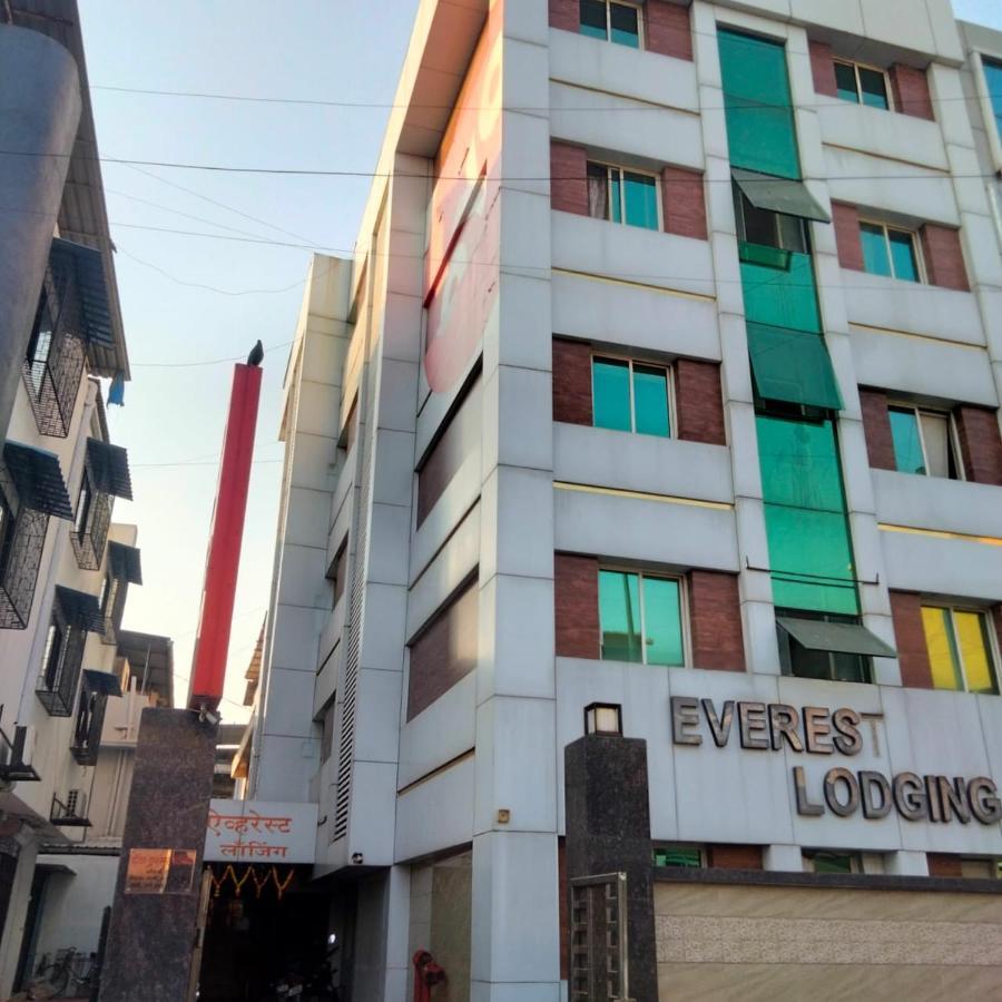 Hotel Everest Lodging Navi Mumbai Exterior foto